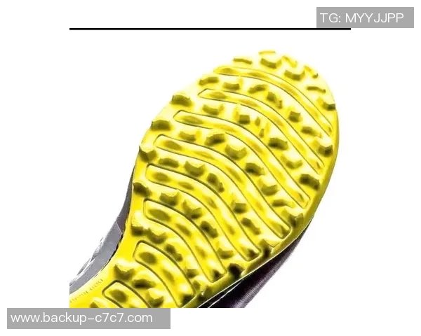 探索adidas足球鞋163的卓越性能与舒适体验让你在球场上尽显风采